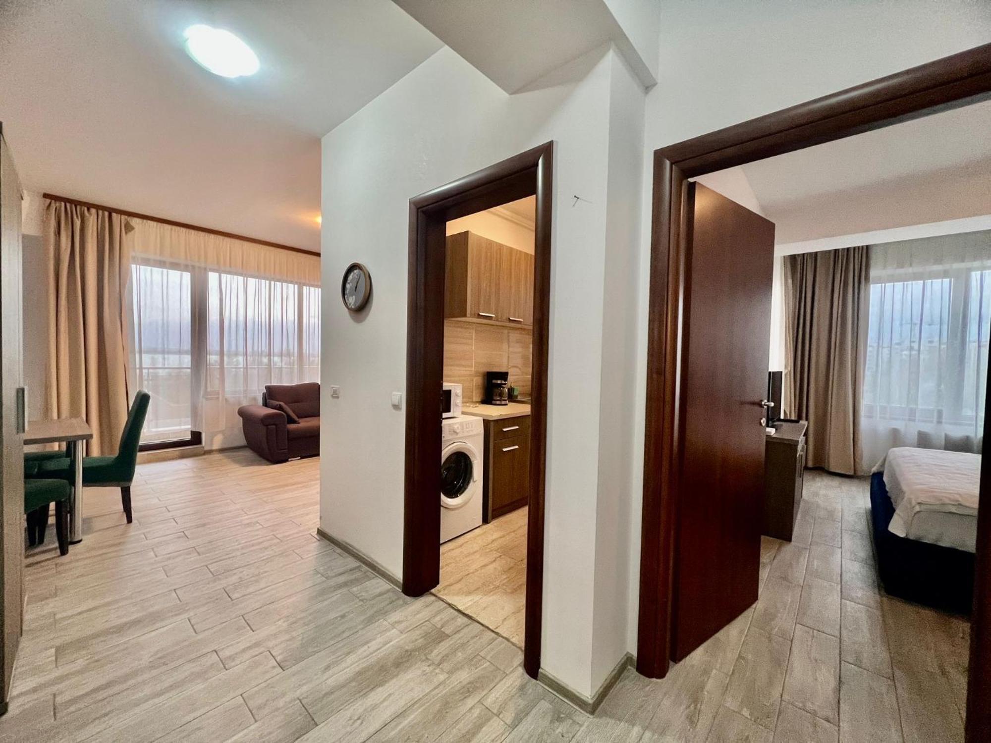 Summerland Apartmants Mamaia Nord Διαμέρισμα Εξωτερικό φωτογραφία