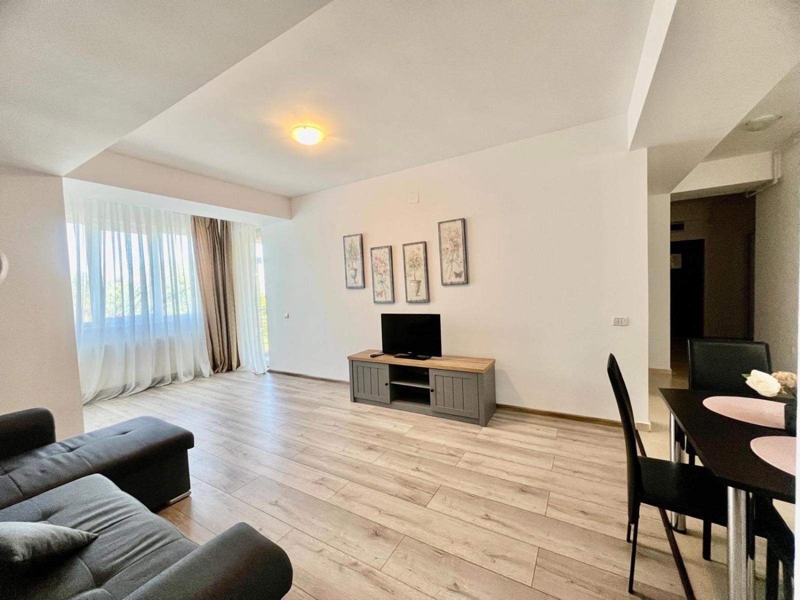 Summerland Apartmants Mamaia Nord Διαμέρισμα Εξωτερικό φωτογραφία